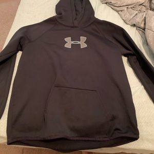 Under armour barely worn, water resistant